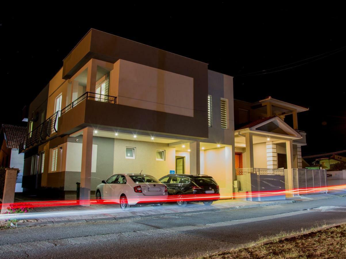 Aparthotel Vila Manuela Gewgelija Zewnętrze zdjęcie